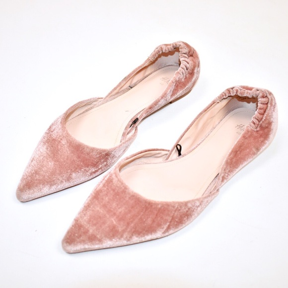 H&M Shoes - H&M Velvet Pointed Flats In Vintage Pink